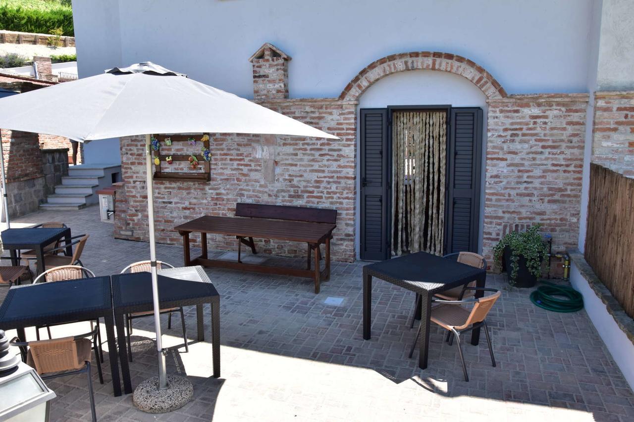 B&B La Dolce Vita Priocca Екстер'єр фото