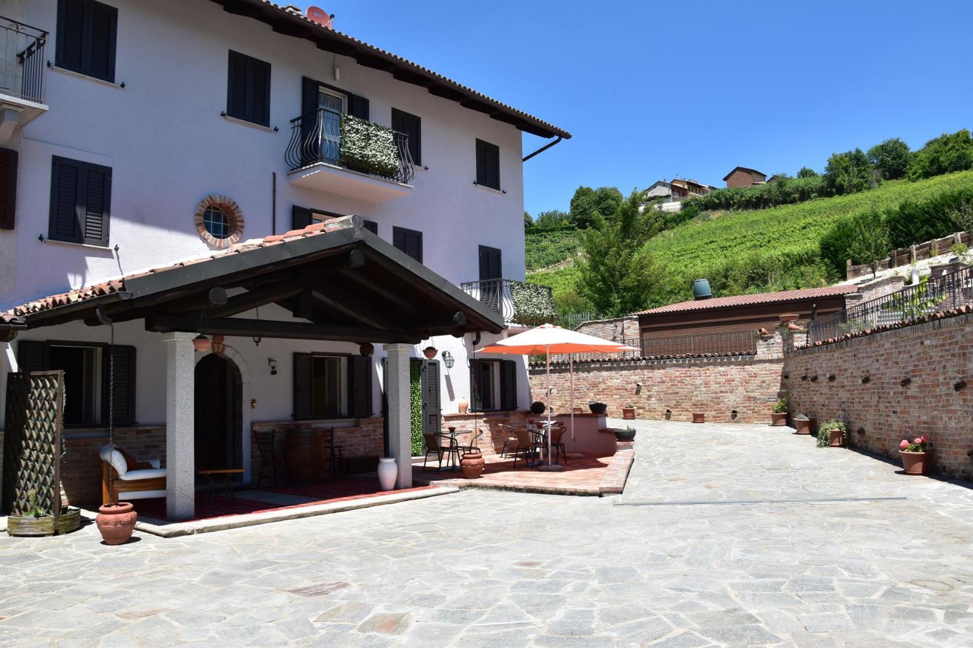 B&B La Dolce Vita Priocca Екстер'єр фото